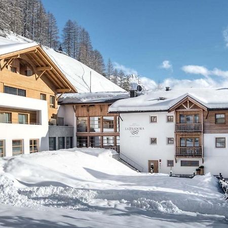 Hotel La Fradora - Dolomites Hotel ซานกัสซิอาโน ภายนอก รูปภาพ