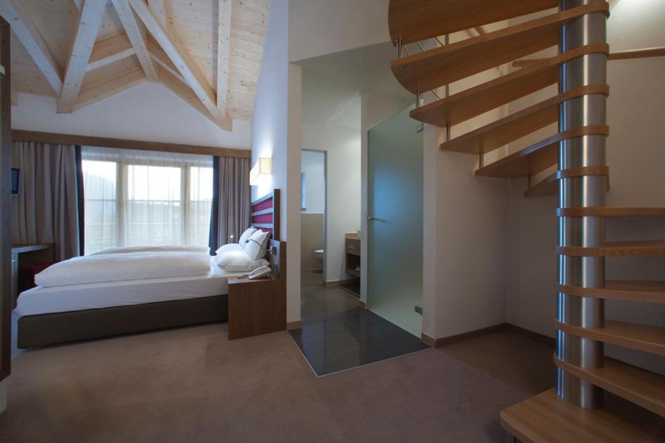 Hotel La Fradora - Dolomites Hotel ซานกัสซิอาโน ห้อง รูปภาพ