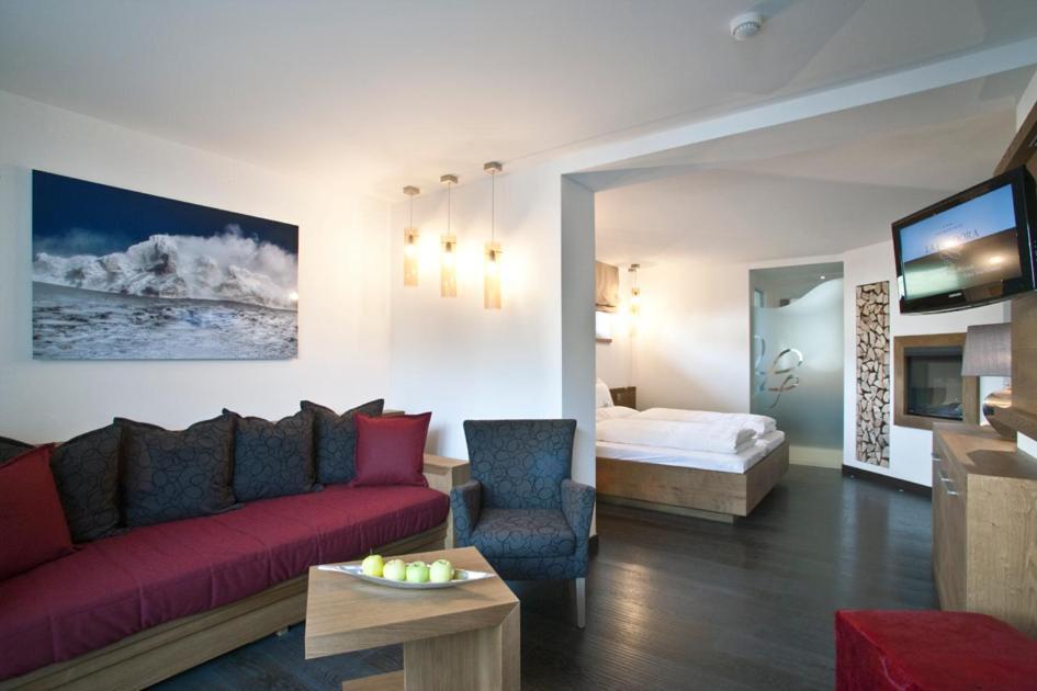 Hotel La Fradora - Dolomites Hotel ซานกัสซิอาโน ห้อง รูปภาพ