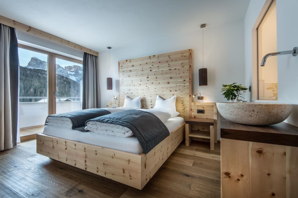 Hotel La Fradora - Dolomites Hotel ซานกัสซิอาโน ห้อง รูปภาพ