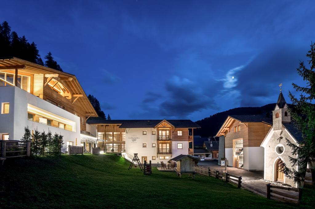 Hotel La Fradora - Dolomites Hotel ซานกัสซิอาโน ภายนอก รูปภาพ