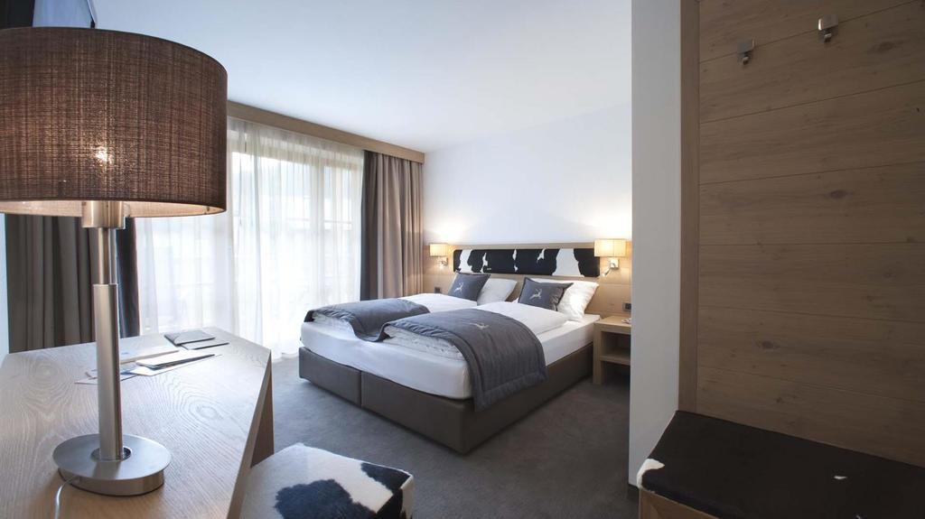 Hotel La Fradora - Dolomites Hotel ซานกัสซิอาโน ภายนอก รูปภาพ